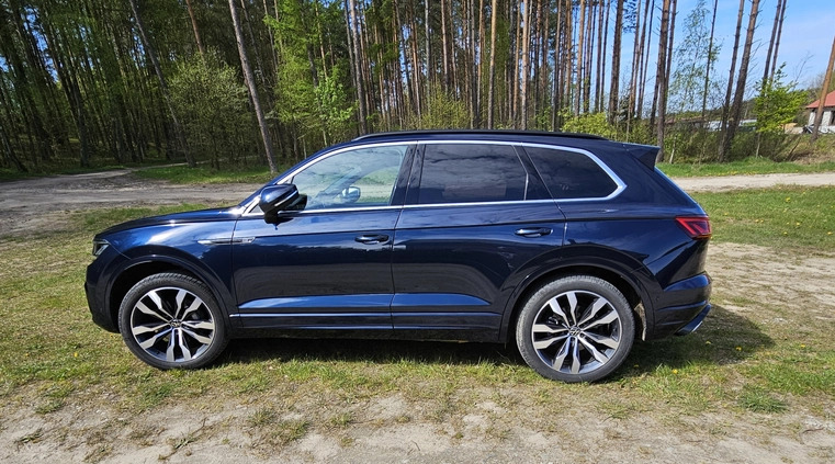 Volkswagen Touareg cena 393600 przebieg: 9700, rok produkcji 2023 z Gorlice małe 466